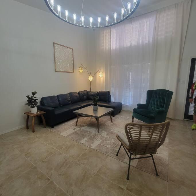 The Ritz Spa Sanctuary Hot Tub/Patio/Fam/Pet Las Cruces Εξωτερικό φωτογραφία